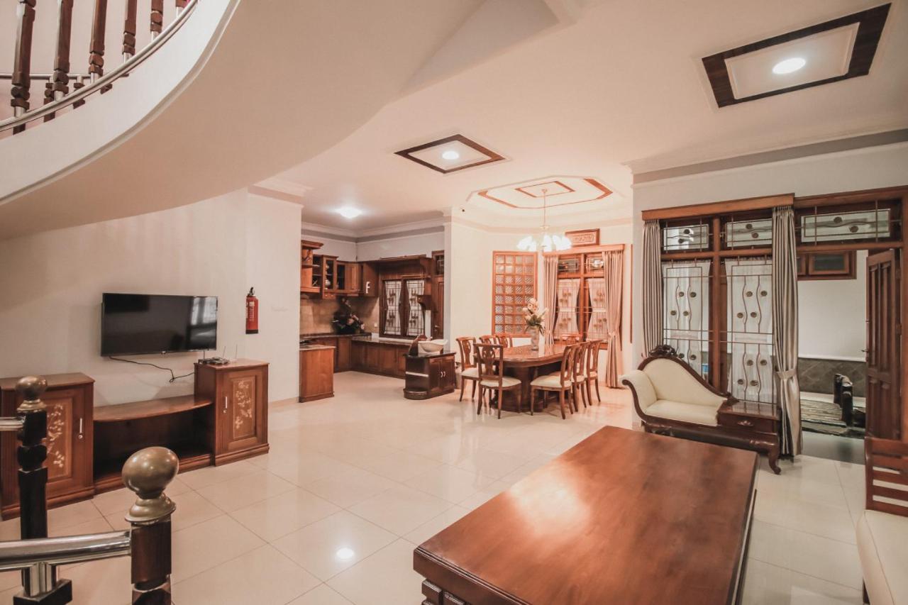 Stay Inn Pasteur Bandung, Husein Sastranegara Airport Экстерьер фото