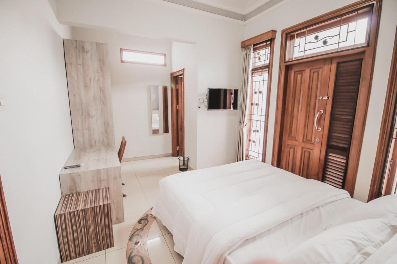 Stay Inn Pasteur Bandung, Husein Sastranegara Airport Экстерьер фото